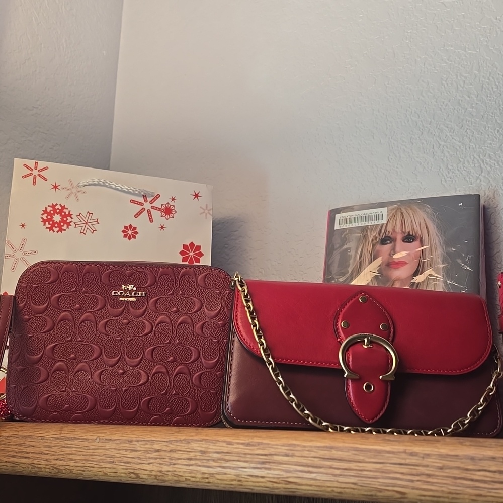 WE LOVE Coach!!  Coachie Auntie - Picture 4 of 17